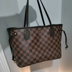 Authentic Louis Vuitton neverfull pm in damier ebene